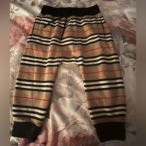 Toddler Burberry joggers size 2y